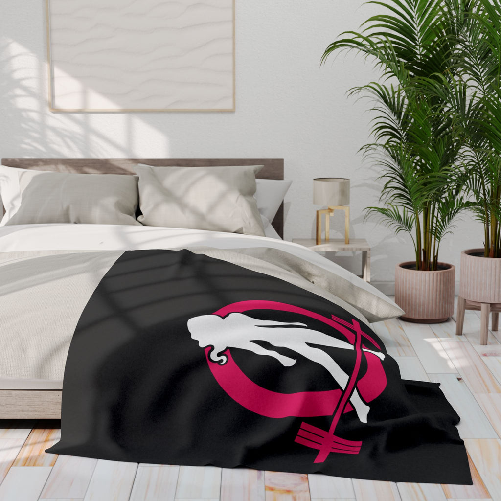 WWLW Arctic Fleece Blanket – Black Classic Logo 🖤